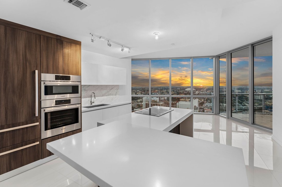 Condo in Miami, Florida, United States 3 - 17463658