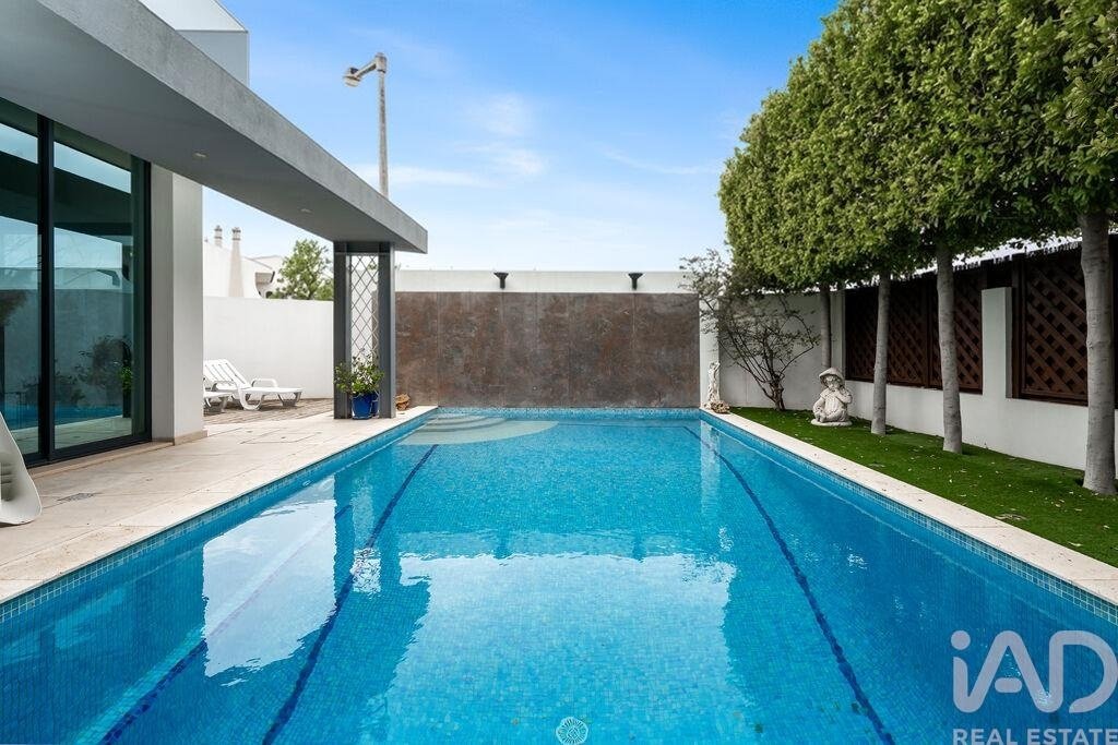 Townhouse in Loule (Sao Sebastiao), Algarve, Portugal 2 - 17463905