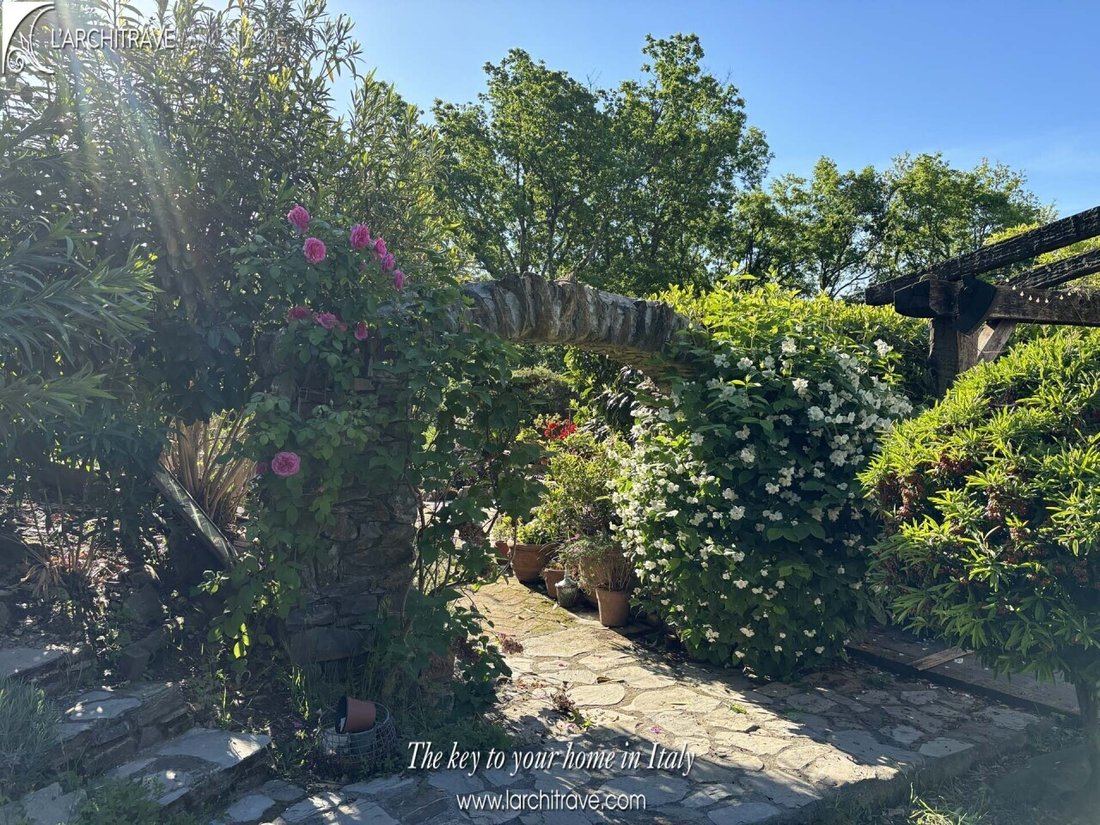 House in Licciana Nardi, Tuscany, Italy 4 - 17463811