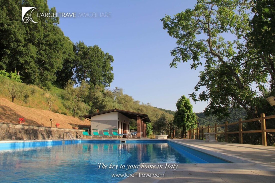 House in Fivizzano, Tuscany, Italy 3 - 17463857