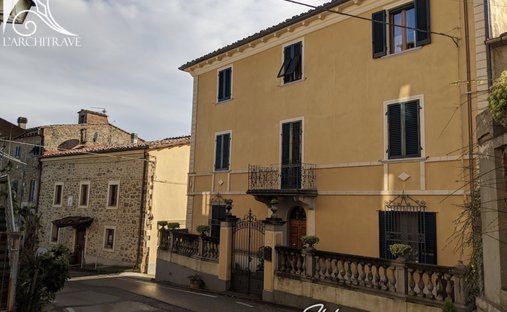 House in Chianni, Tuscany, Italy 1