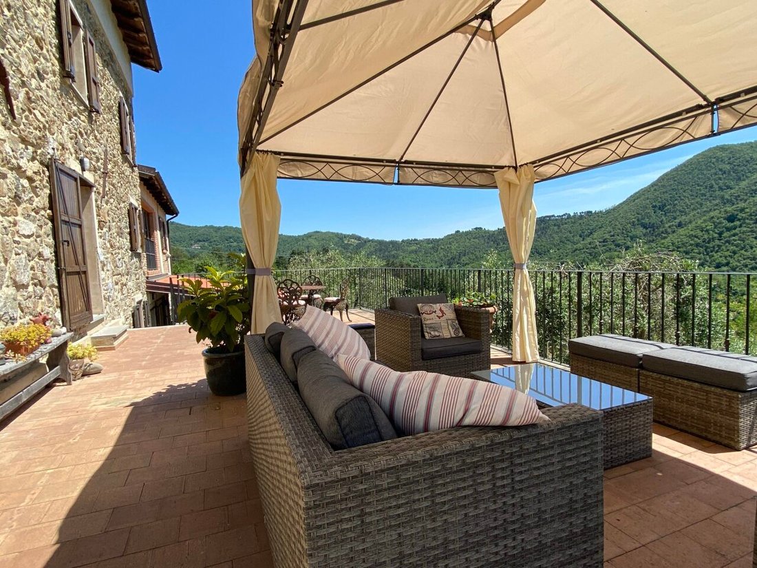 House in Tresana, Tuscany, Italy 4 - 17463879