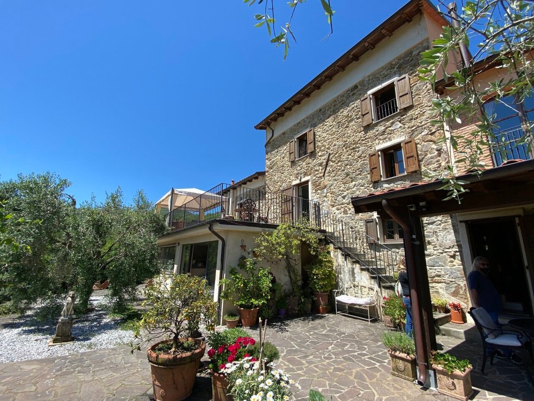 House in Tresana, Tuscany, Italy 1 - 17463879