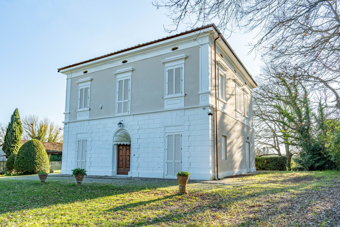 Villa in Capannoli, Tuscany, Italy 2 - 17464063