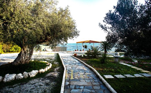 Tenuta a Community of Loutraki - Perachora, Loutraki - Perachora, Grecia 1