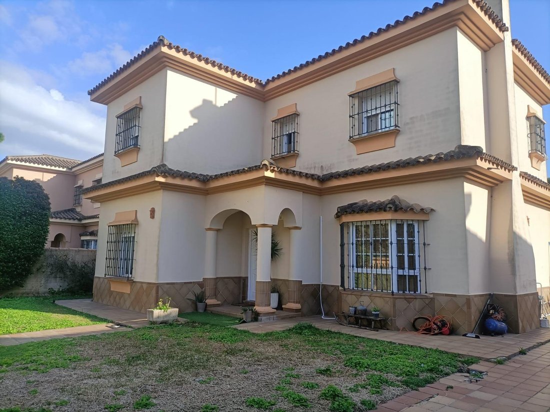 Chalet in Chiclana de la Frontera, Andalusia, Spain 2 - 17280066