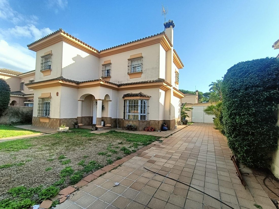 Chalet in Chiclana de la Frontera, Andalusia, Spain 3 - 17280066