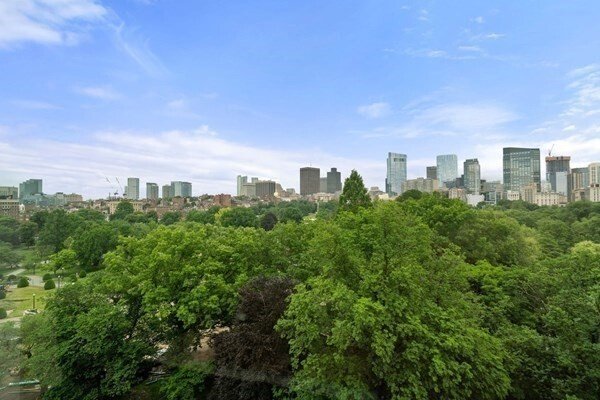 Condo in Boston, Massachusetts, United States 4 - 17464055