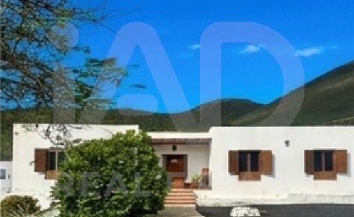 Chalet in Haria, Kanarische Inseln, Spanien 1