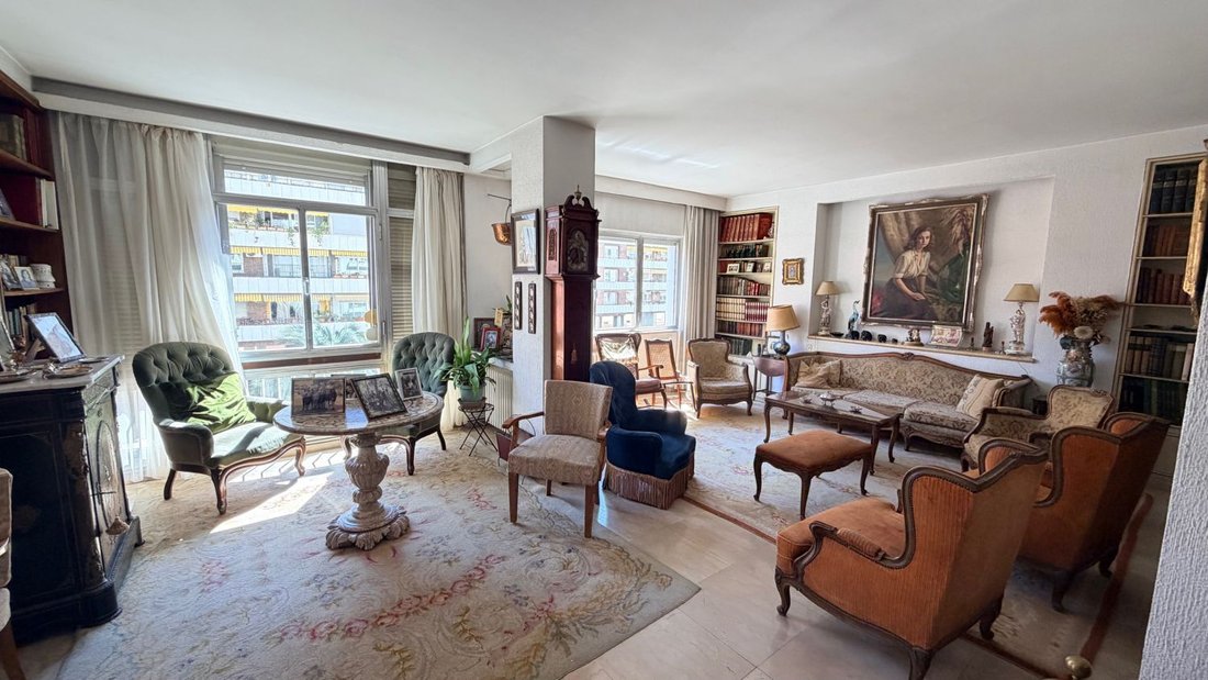 Apartment in Los Remedios, Seville, Spain 1 - 17463936