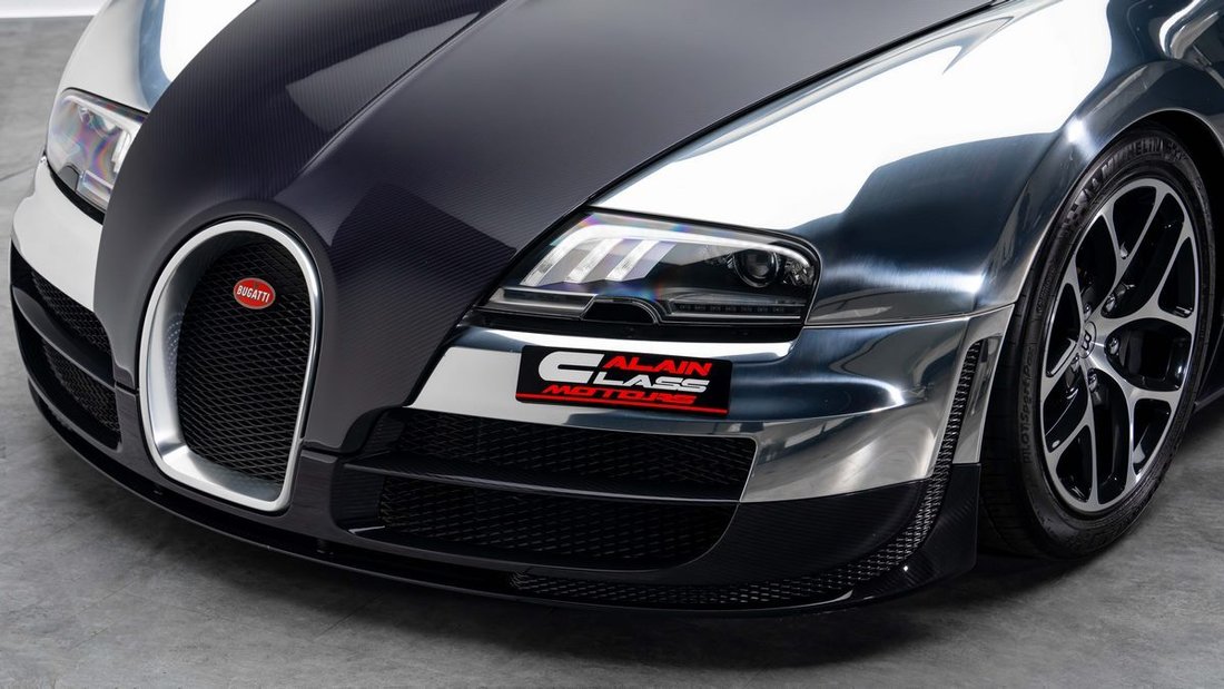 Cabriolet in Dubai, United Arab Emirates 5 - 17463919