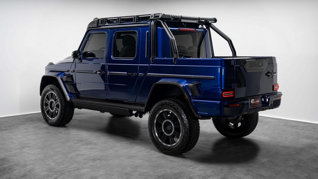 Pickup in Dubai, United Arab Emirates 2 - 17464008