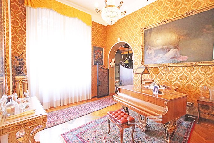 Apartment in Borgo Pignolo District, Bergamo, Italy 3 - 17464029