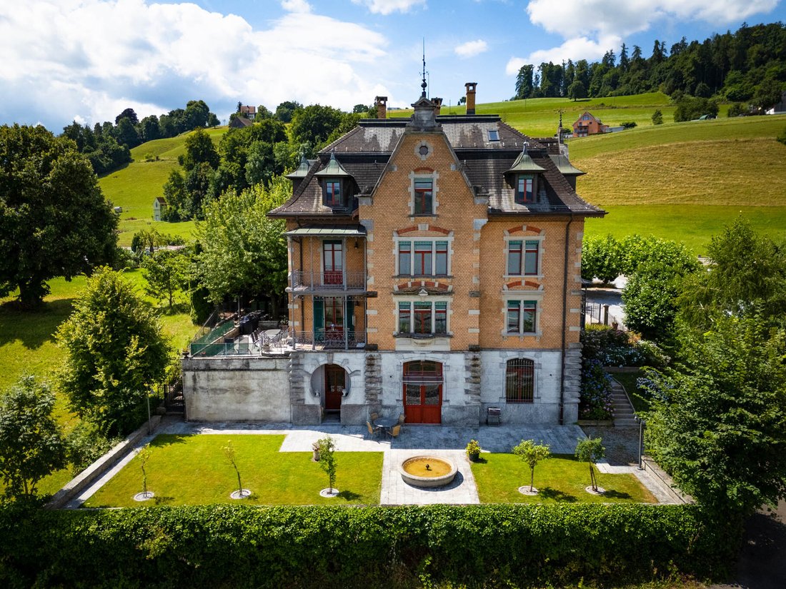 Timeless Lake Zurich Villa – Art Nouveau Elegance With Direct Lake Access