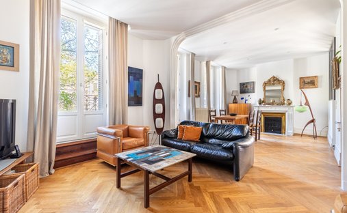 Apartment in Hôtel de Ville-Quinconce-Saint Seurin-Fondaudège, Bordeaux, France 1