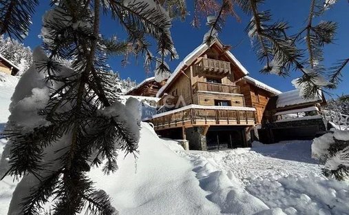Chalet en Saint-Étienne-de-Tinée, Provenza-Alpes-Costa Azul, Francia 1