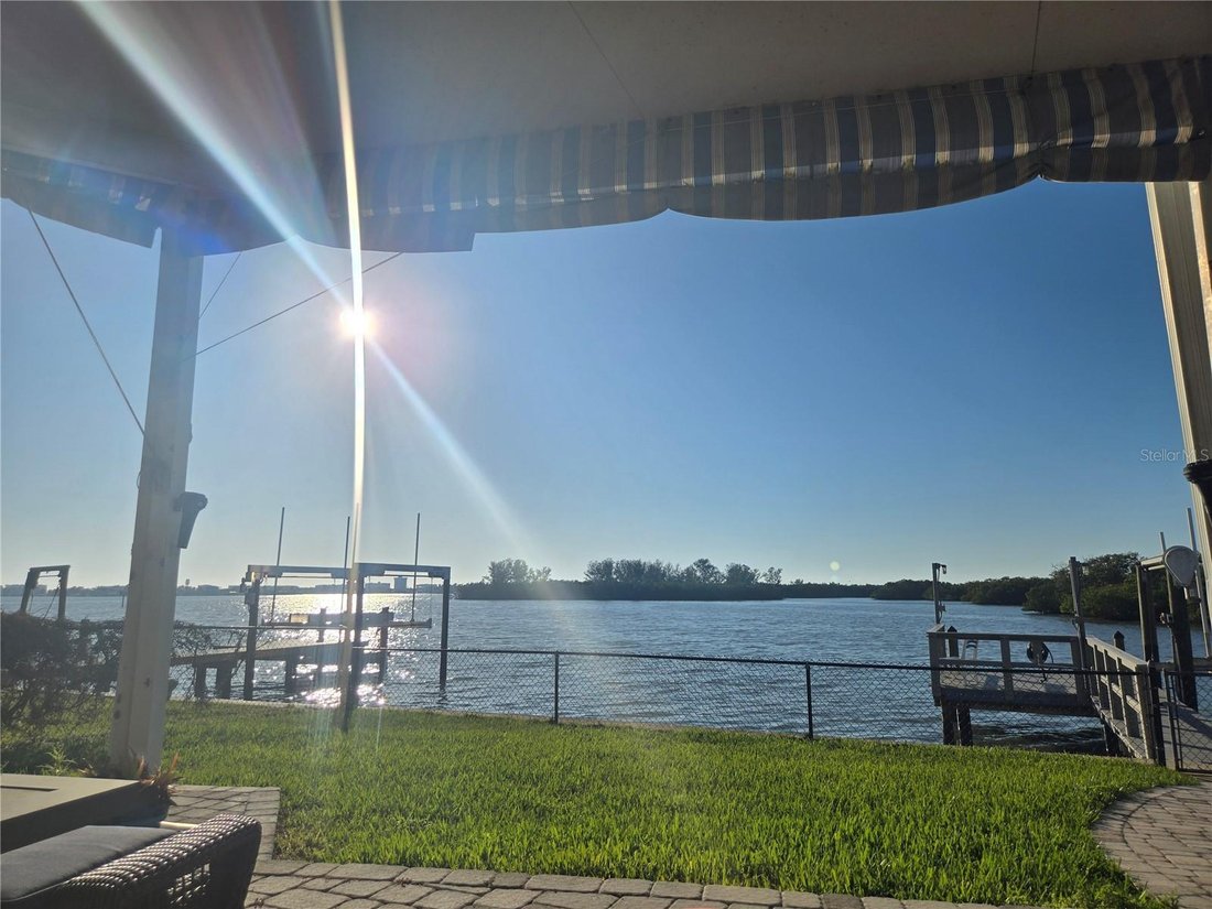 House in Seminole, Florida, United States 5 - 16670373