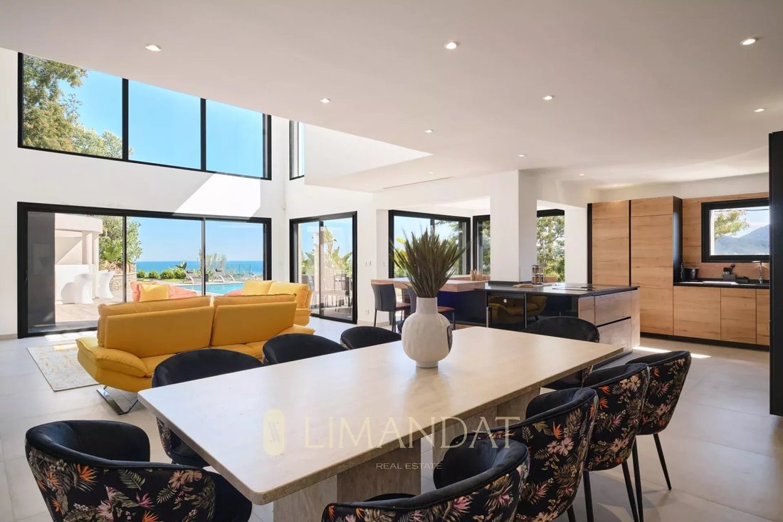 Villa in Les Termes, Mandelieu-la-Napoule, France 2 - 14887808