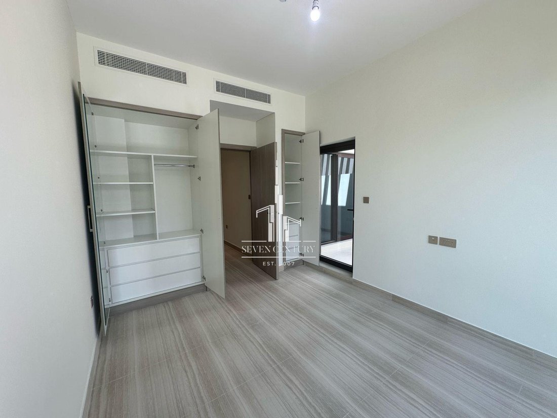 Townhouse in Damac Hills, Dubai, United Arab Emirates 3 - 17464966