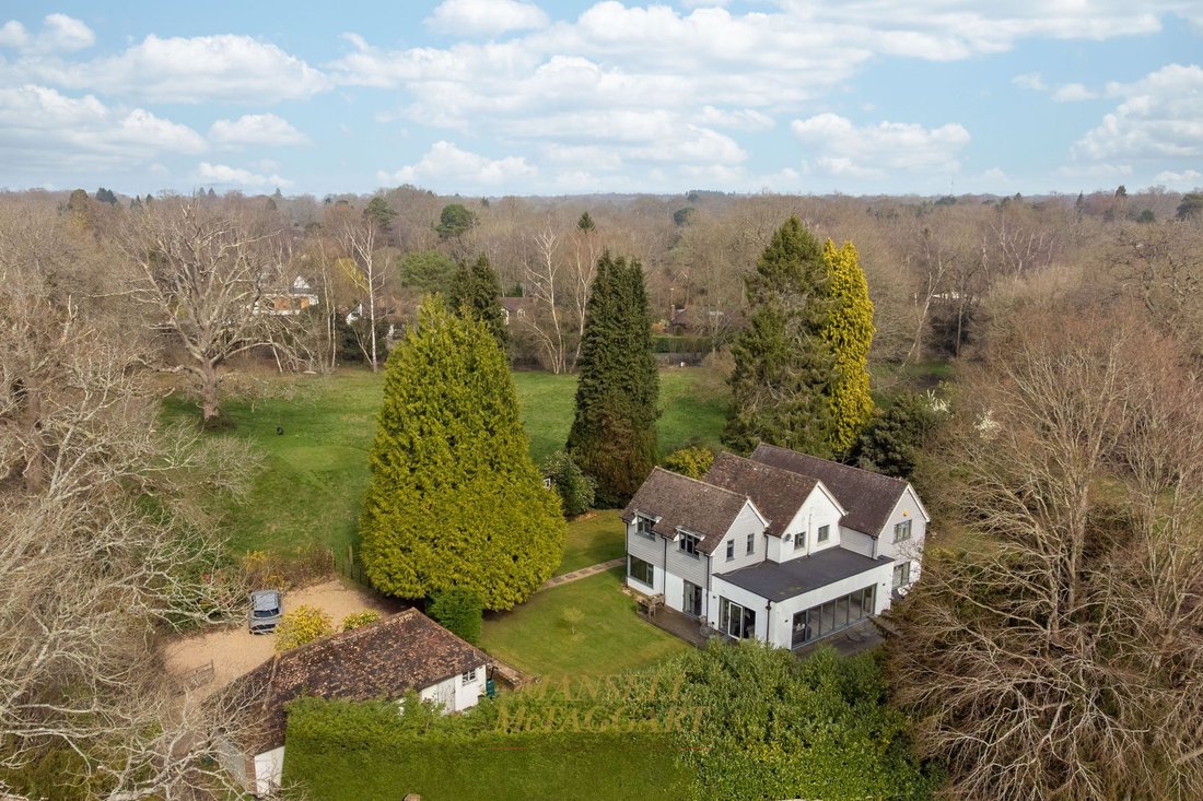 House in Crawley Down (Worth), Crawley Down, England 1 - 17465055
