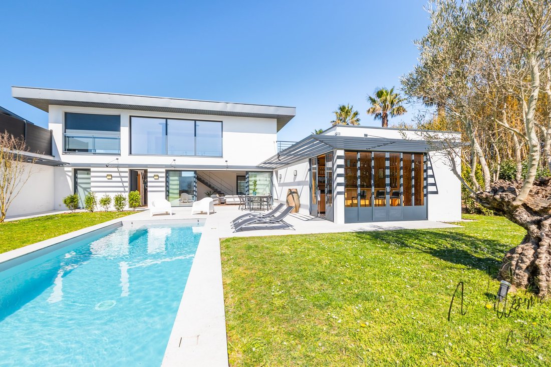 House in Biarritz, Nouvelle-Aquitaine, France 3 - 17468526
