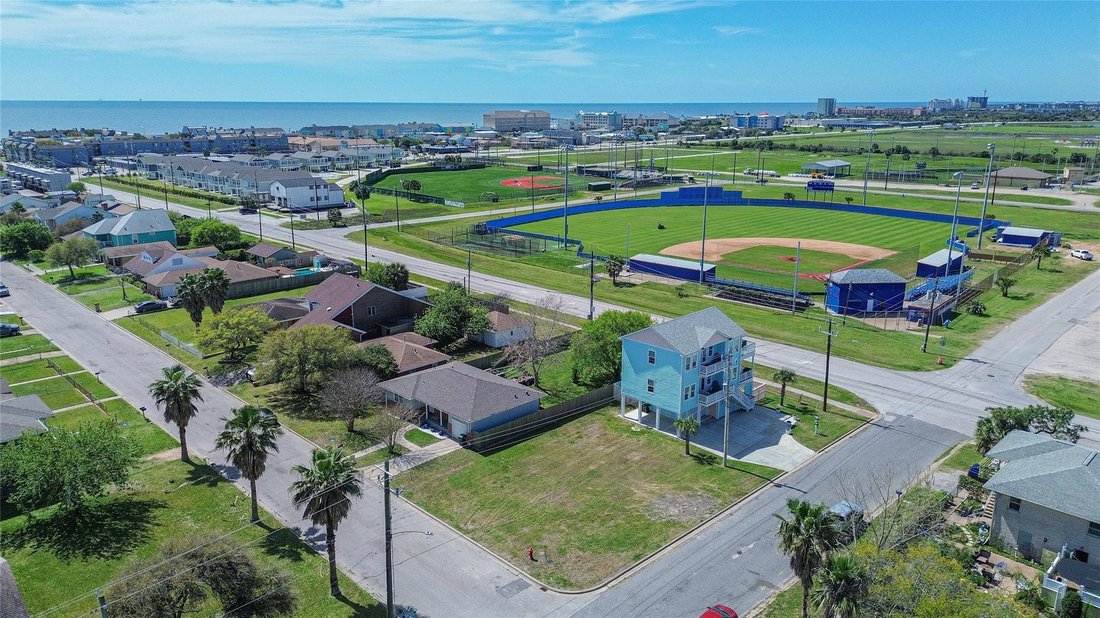 House in Galveston, Texas, United States 1 - 17466666