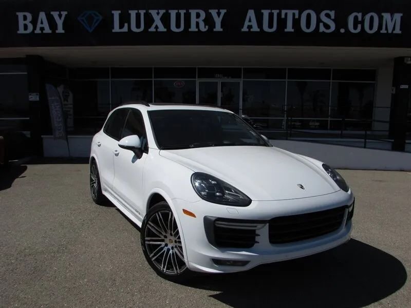 Suv in Dublin, CA, United States 1 - 17467851