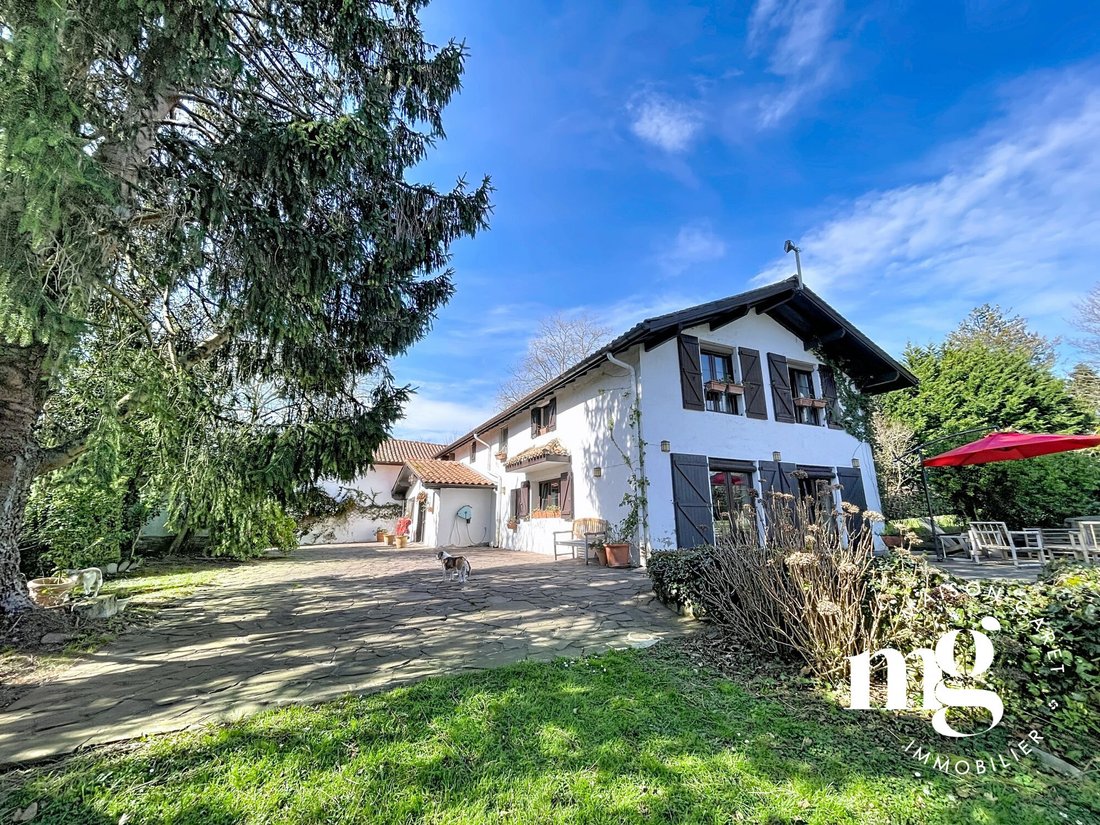 House in Mendi-Choko-Karrikatxar-Olhette, Urrugne, France 3 - 17468629