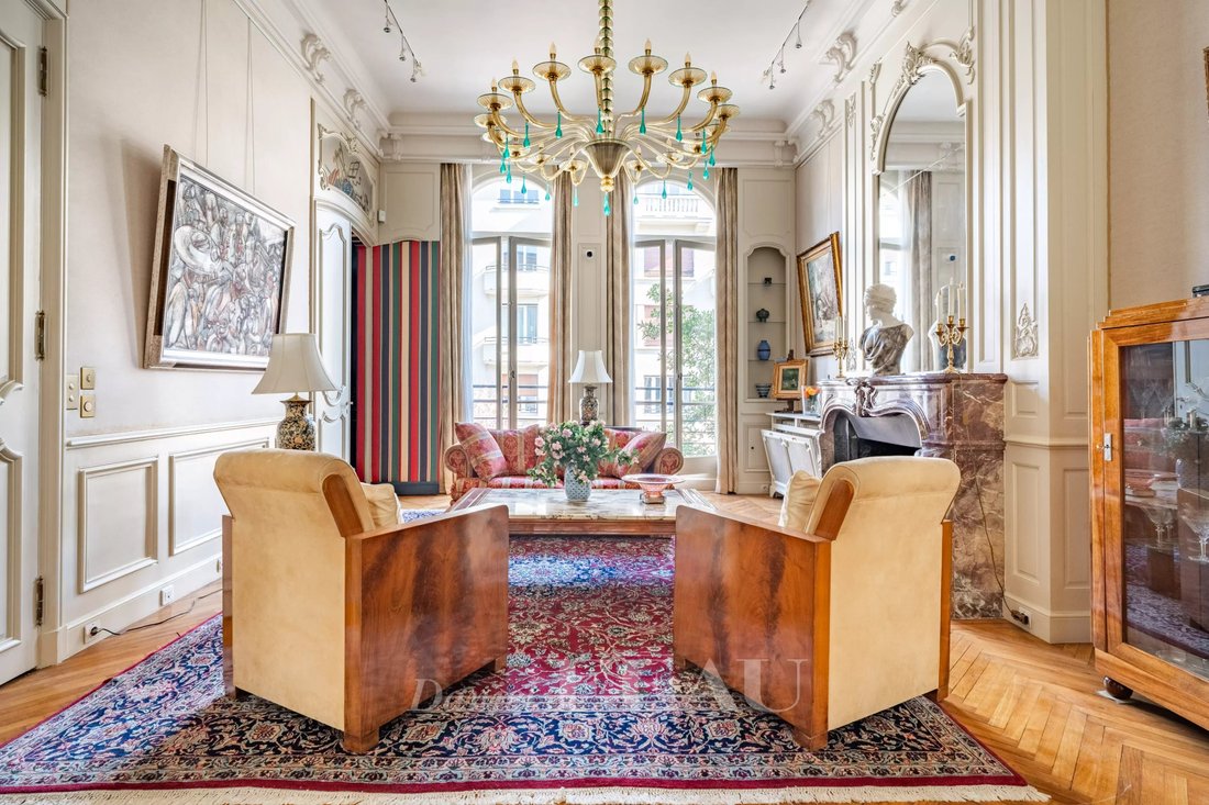 Estate in Saint James-Général Koenig, Neuilly-sur-Seine, France 1 - 17464337