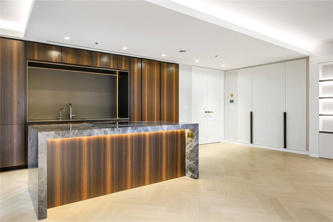 Apartment in WC2, Westminster, England 4 - 17464808