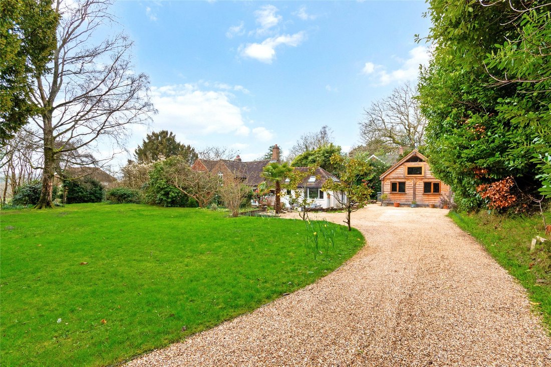 House in Wormley, England 2 - 17466590