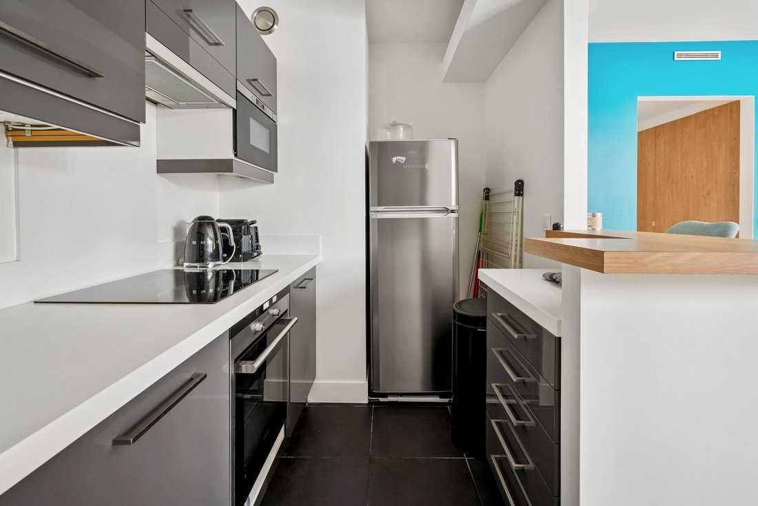Apartment in Elysées-Madeleine, Paris 8e Arrondissement, Paris 5 - 17468671