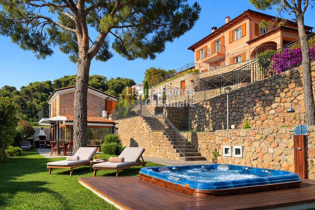 Villa à Vallecrosia, Ligurie, Italie 1 - 12470345