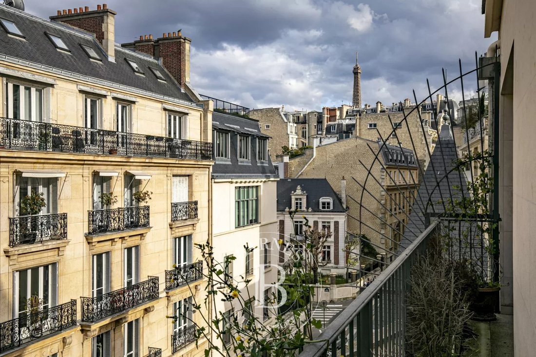 Apartment in Muette Nord, Paris 16e Arrondissement, Paris 2 - 17464757