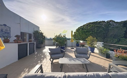 Penthouse in Olhos de Agua, Algarve, Portugal 1