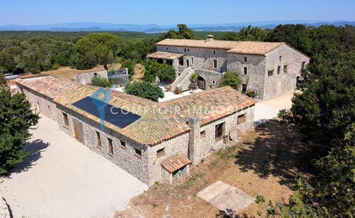Casa en Goudargues, Occitania, Francia 1