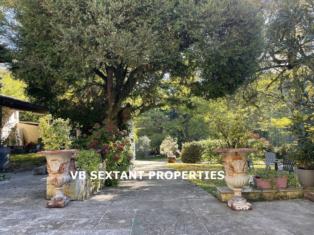 Casa en Latresne, Nueva Aquitania, Francia 1 - 17467787