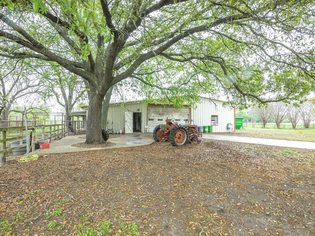 House in Waxahachie, Texas, United States 3 - 17466042