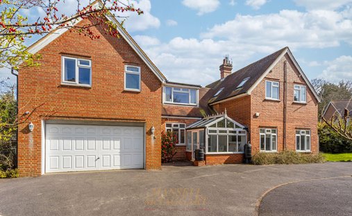 House in Hackenden, East Grinstead, England 1