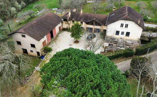 Estate in Cazals, Occitania, France 1