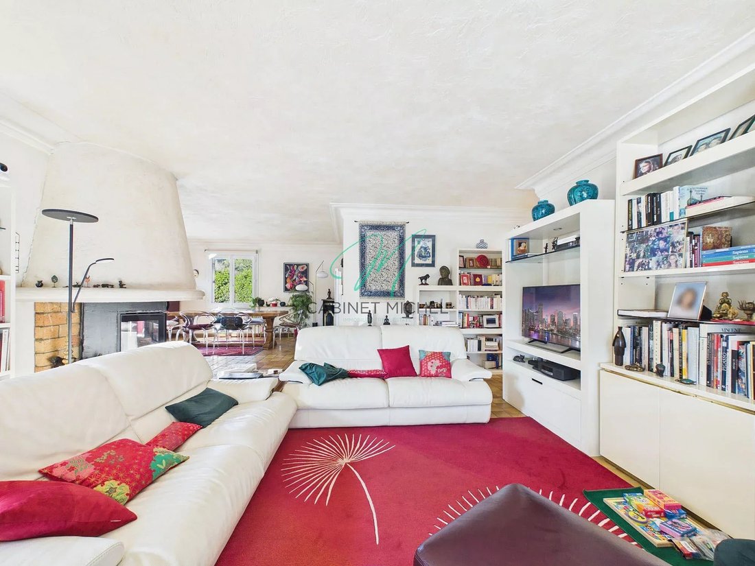 House in Nord, Roquefort-les-Pins, France 4 - 17464853
