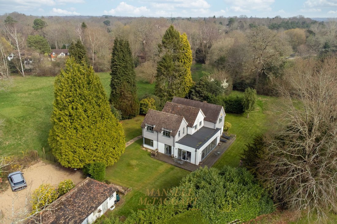 Haus in Crawley Down (Worth), Crawley Down, England 1 - 17465055