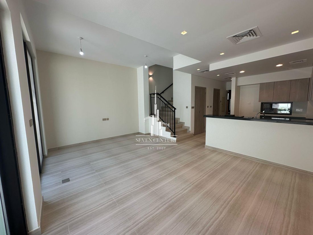 Townhouse in Damac Hills, Dubai, United Arab Emirates 1 - 17464966