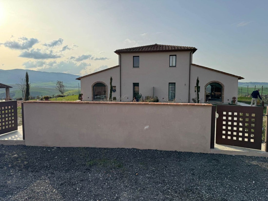 Villa in Lajatico, Tuscany, Italy 2 - 17467304