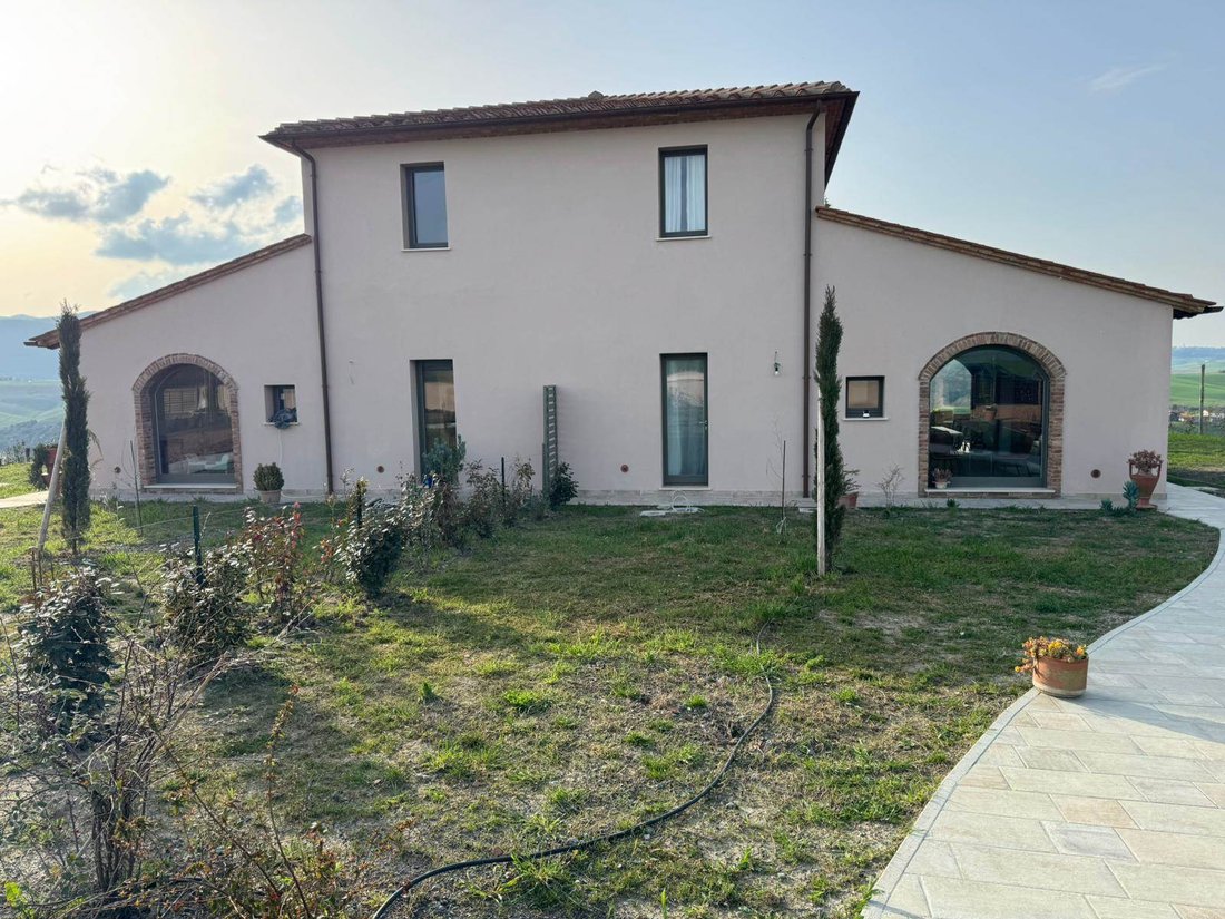 Villa in Lajatico, Tuscany, Italy 3 - 17467304
