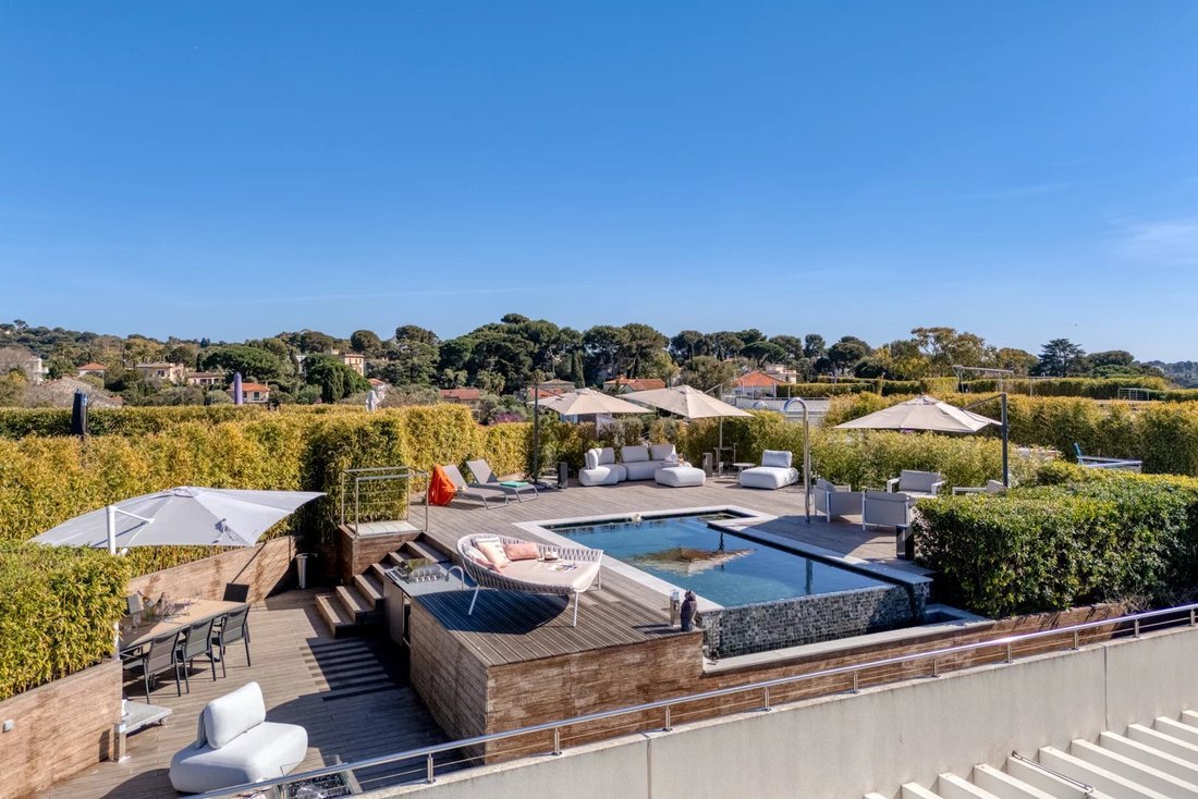 Apartment in Antibes, Provence-Alpes-Côte d'Azur, France 2 - 17467330