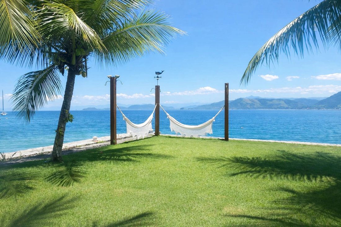 Villa in Ponta Leste, State of Rio de Janeiro, Brazil 2 - 10449518