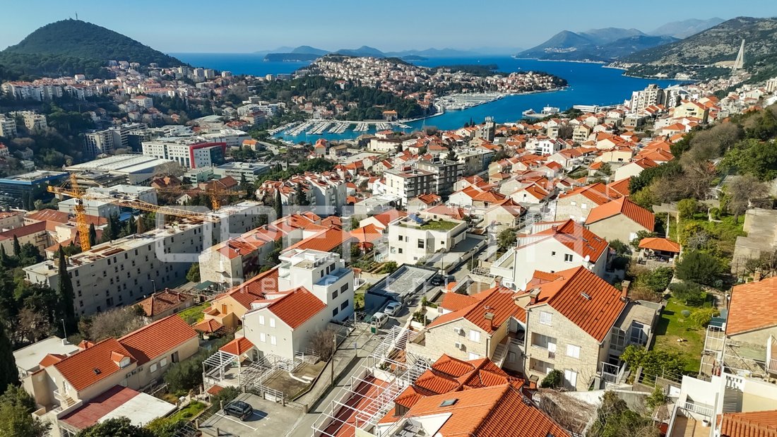 Apartment in Gradski kotar Gruz, Dubrovnik, Dubrovnik-Neretva County 2 - 17466960