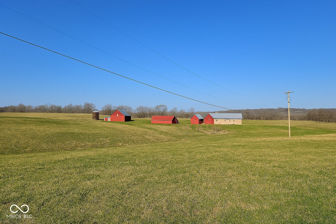 Land in Bloomington, Indiana, United States 2 - 17430241