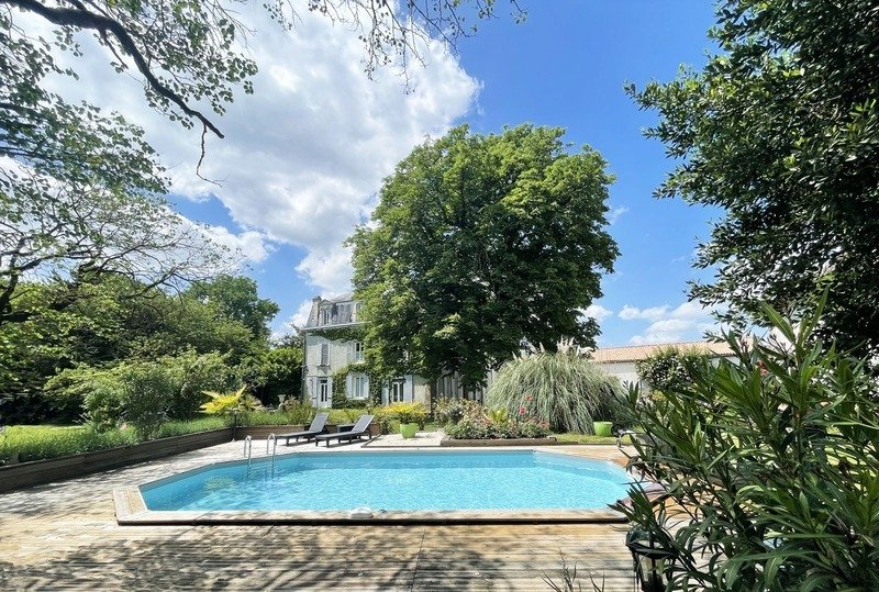Castle in Cognac, Nouvelle-Aquitaine, France 2 - 17467753